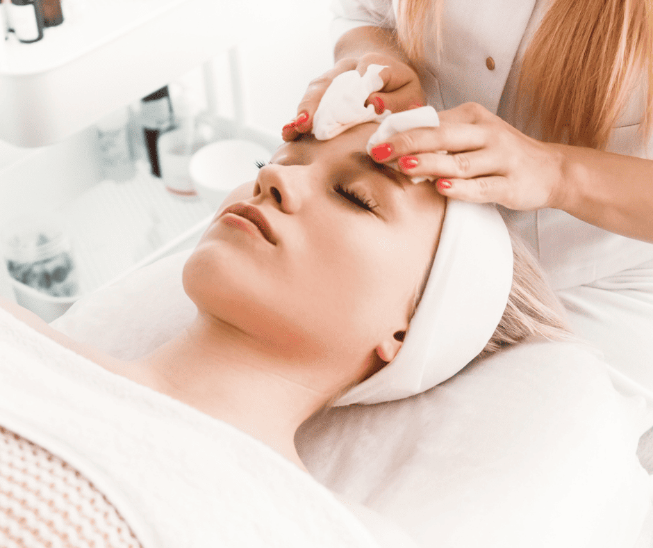 Understanding Skin Health: A Comprehensive Guide for Estheticians