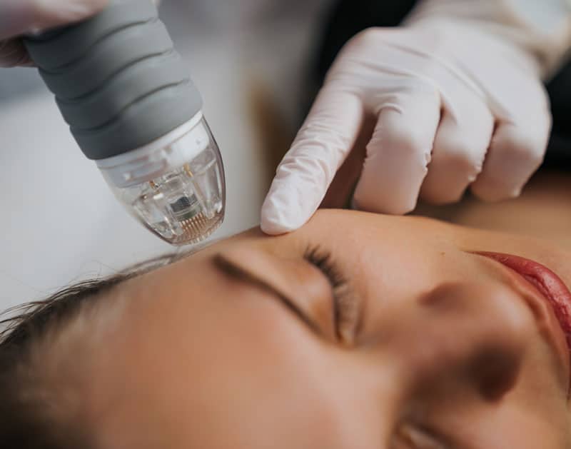 Femme de carrières en esthétique et dans l’industrie de la beauté | ESI Show