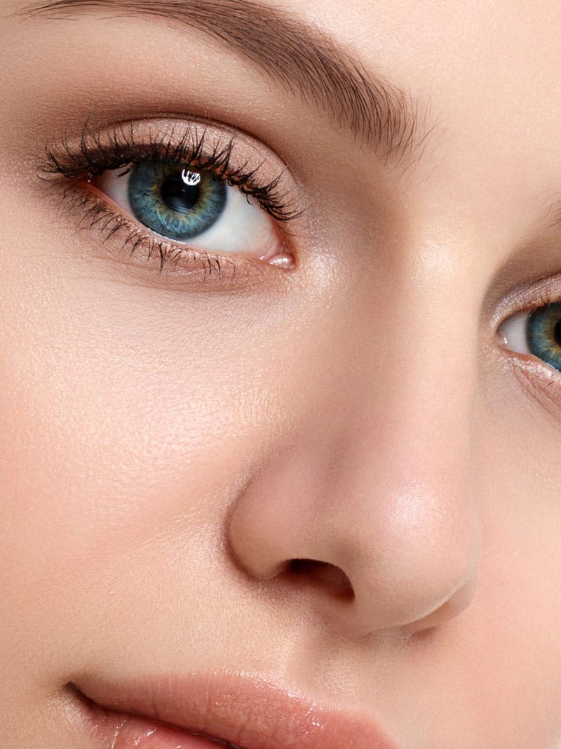 Close-up beauté comme exemple de types de peaux et types de conditions | ESI Show