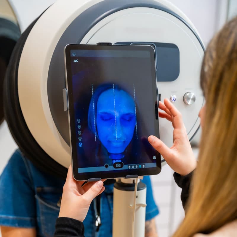 Scan pour acné, vieillissement cutané et problèmes de peau | ESI Show