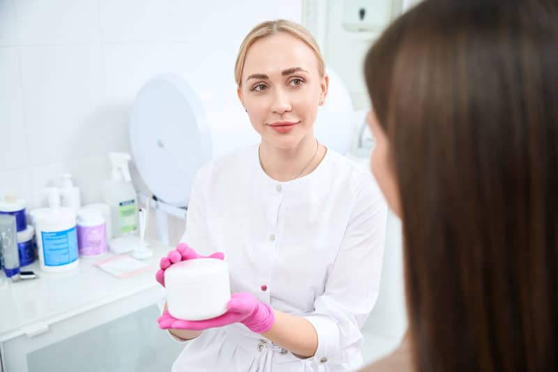 Présentation de crème selon ingrédients cosmétiques et science des formulations | SI Show