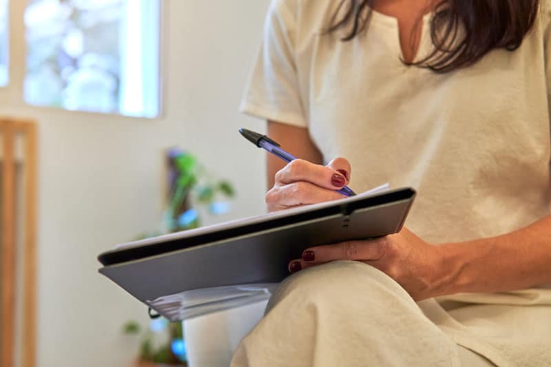 Prise de notes pour traitements professionnels de la peau | ESI Show
